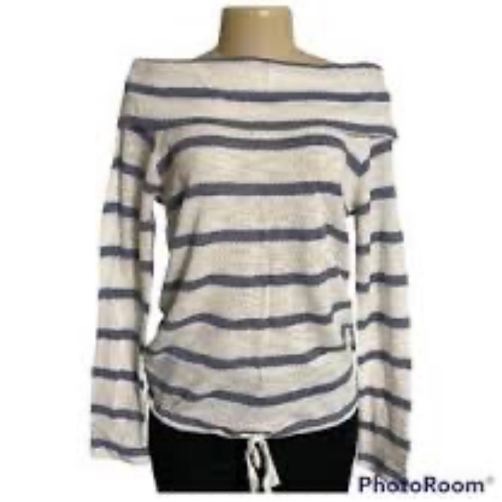 NWOT off white & blue striped off the shoulder 100% cotton Hem & thread …